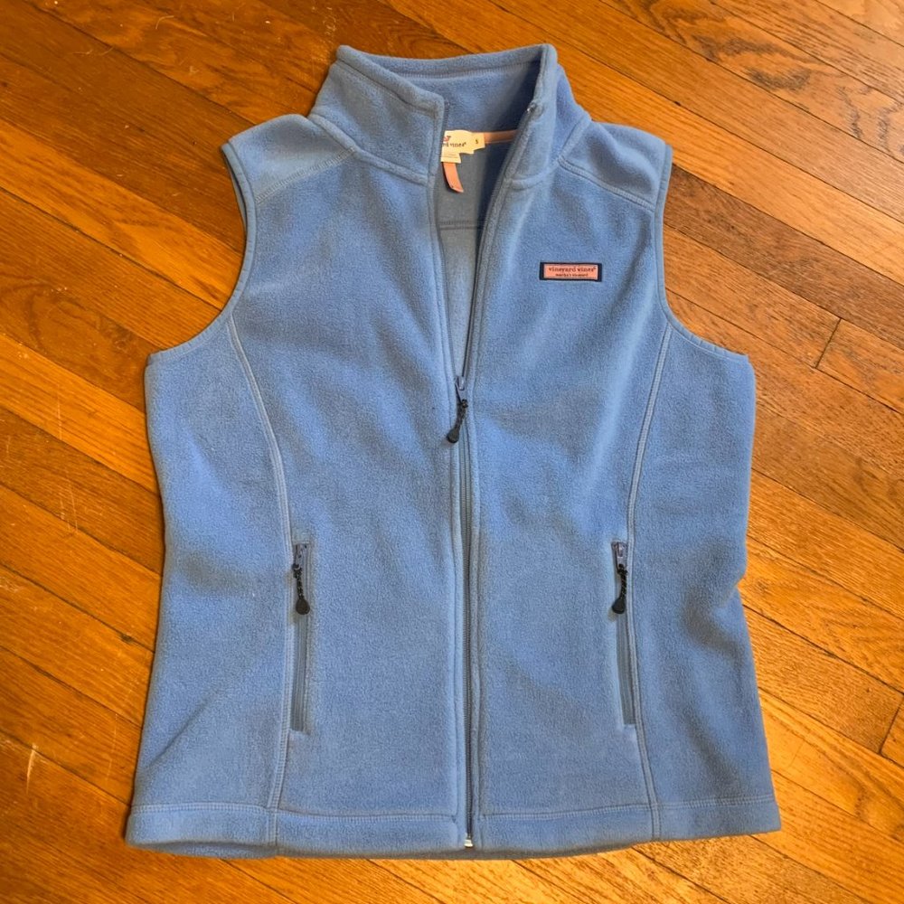 Vineyard Vines fleece vest